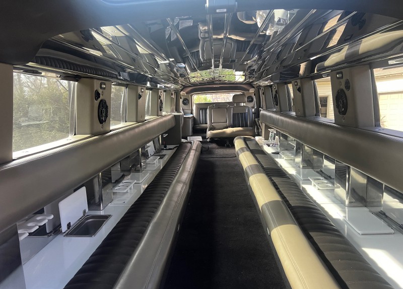 2004 Hummer H2 Limousine