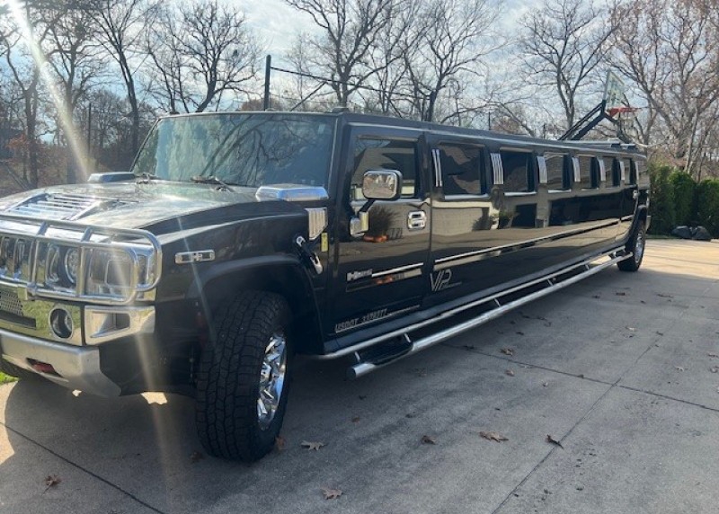 2004 Hummer H2 Limousine