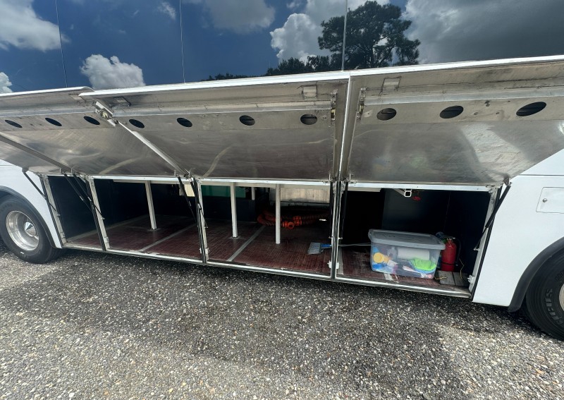 2012 Freightliner Coach Motorcoach Limo