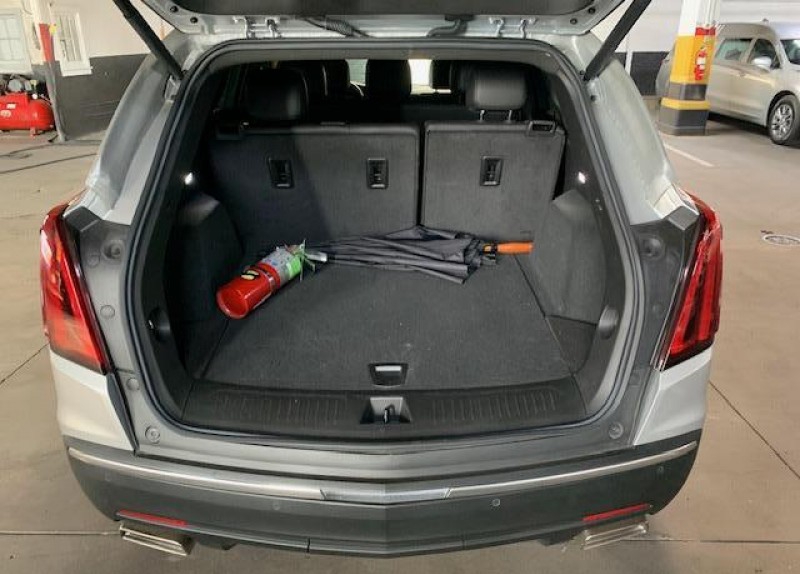 2023 Cadillac XTS Limousine