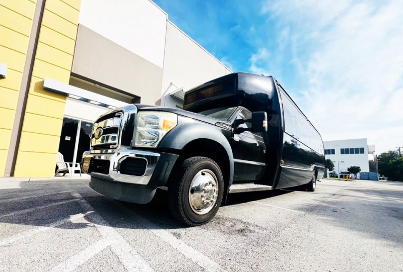 2013 Ford F-550 Party Bus