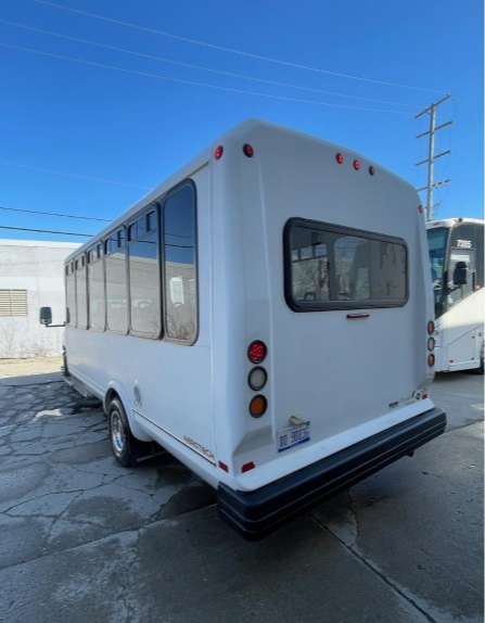 2015 Ford E-450 Shuttle Bus