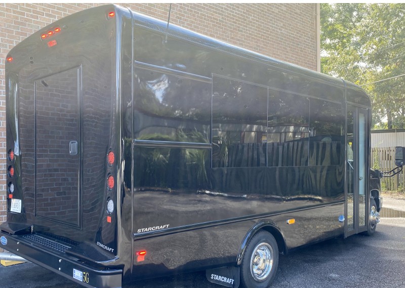 2022 Ford E-450 Party Bus