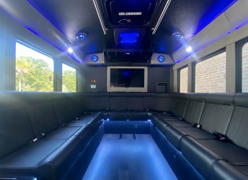 2022 Ford E-450 Party Bus