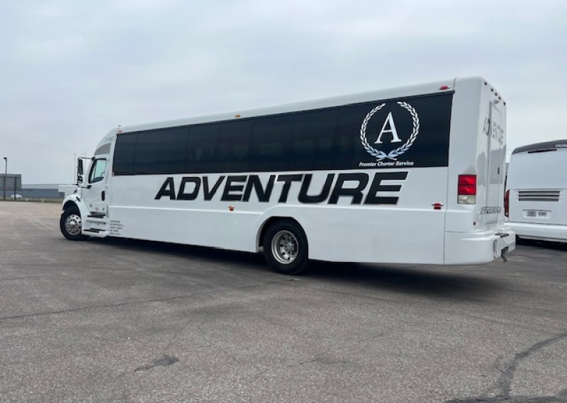 2018 Freightliner Coach Shuttle Bus