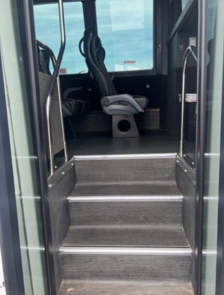 2018 Freightliner Coach Shuttle Bus