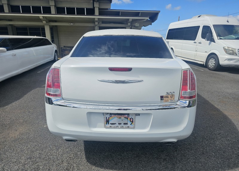 2014 Chrysler 300 Limousine