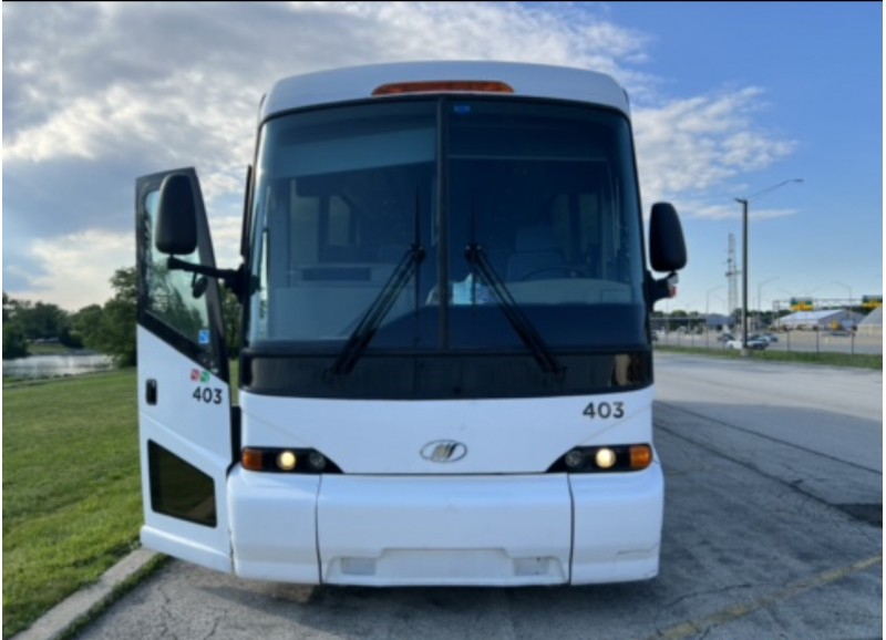 2009 MCI J4500 Motorcoach Shuttle
