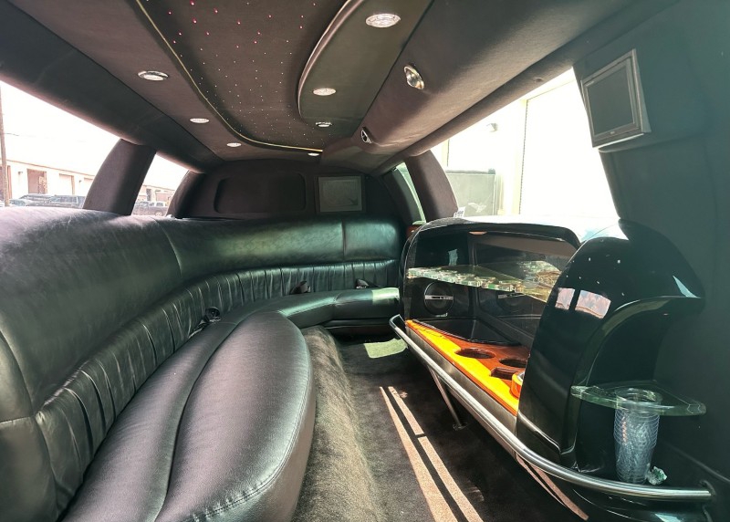 2007 Lincoln Town Car L Limousine