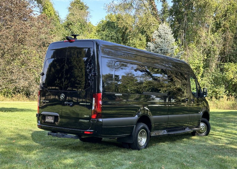 2024 Mercedes Benz Sprinter