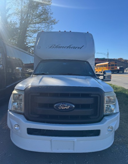 2015 Ford F-550 Shuttle Bus