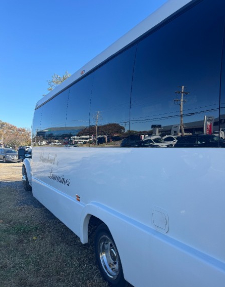 2015 Ford F-550 Shuttle Bus