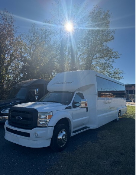 2015 Ford F-550 Shuttle Bus