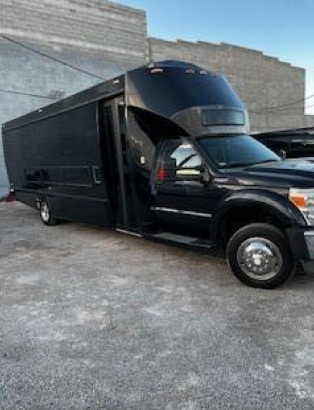 2012 Ford F-550 Shuttle Bus