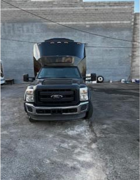 2012 Ford F-550 Shuttle Bus