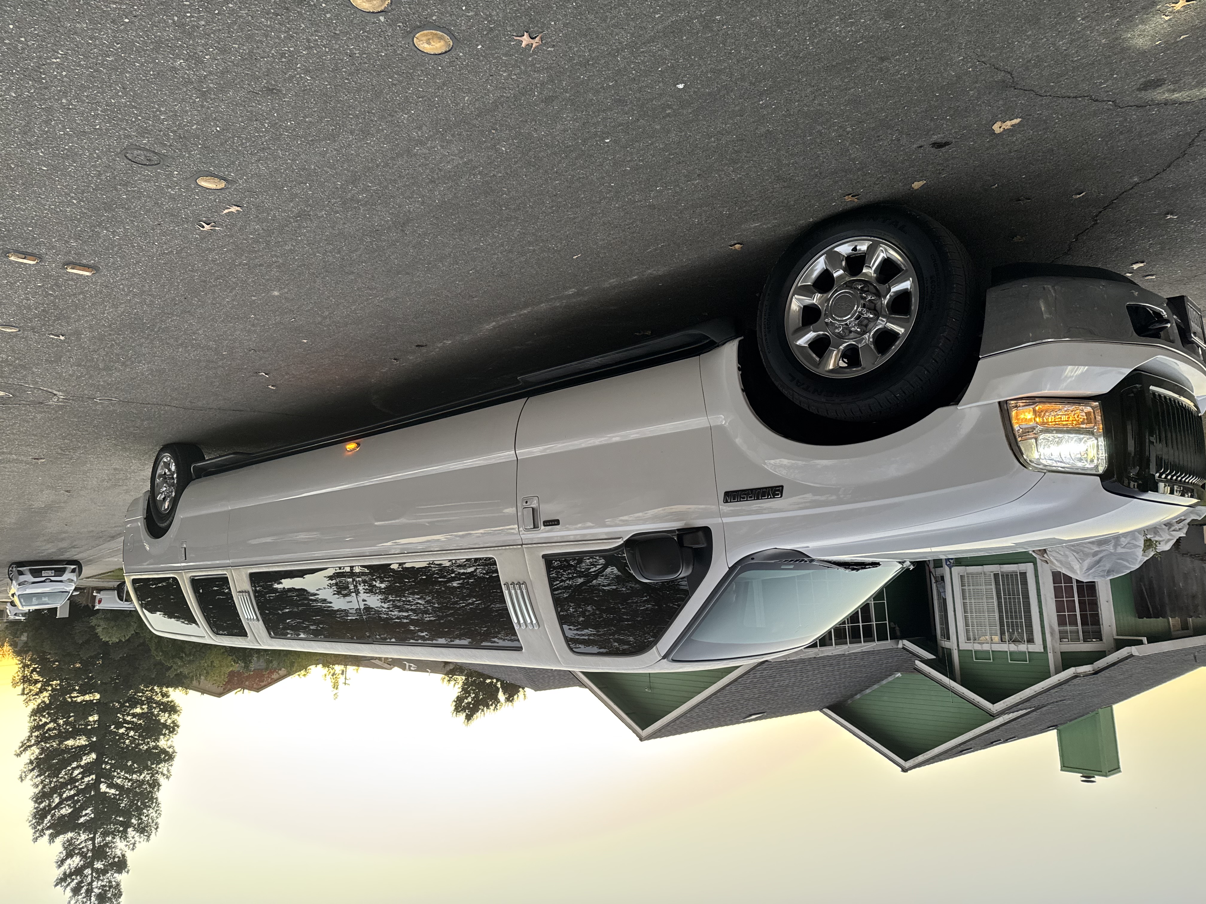 Ford Excursion XLT 2005