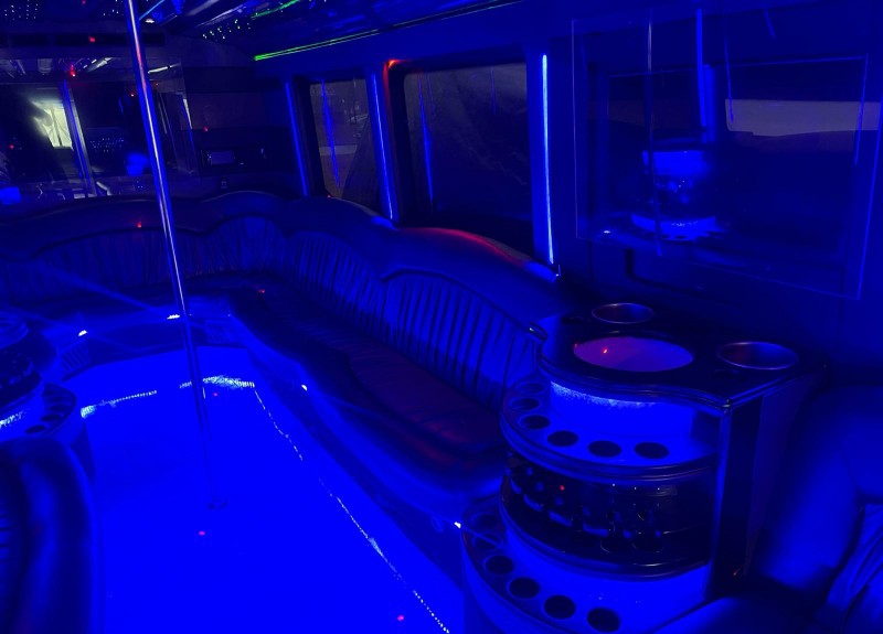 2007 Glaval Bus Universel Motorcoach Limo