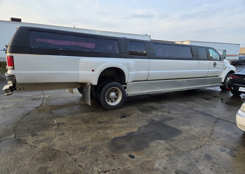 2008 Ford F-650 SUV Stretch Limousine