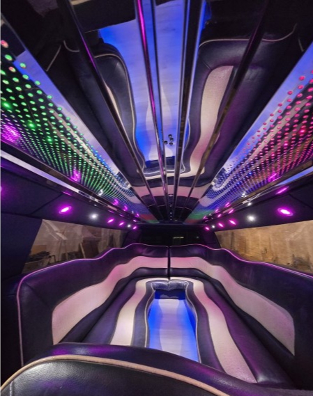 2008 Ford F-650 SUV Stretch Limousine