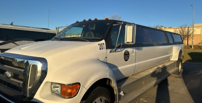 2008 Ford F-650 SUV Stretch Limousine