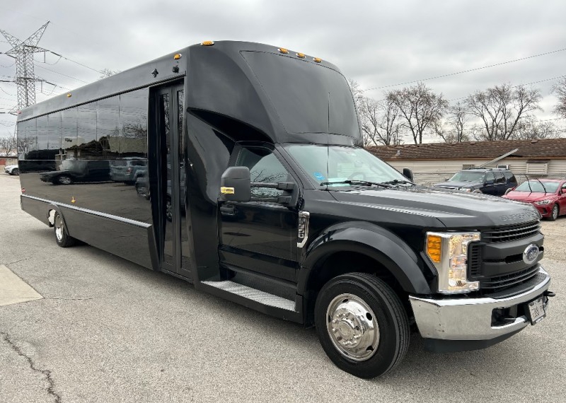 2017 Ford F-550 Shuttle Bus