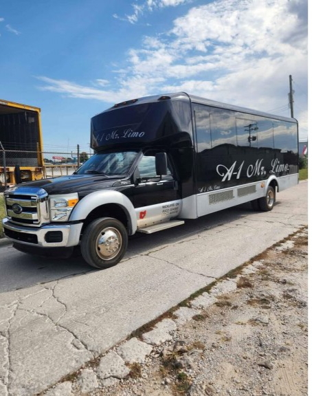 2012 Ford F-550 Shuttle Bus
