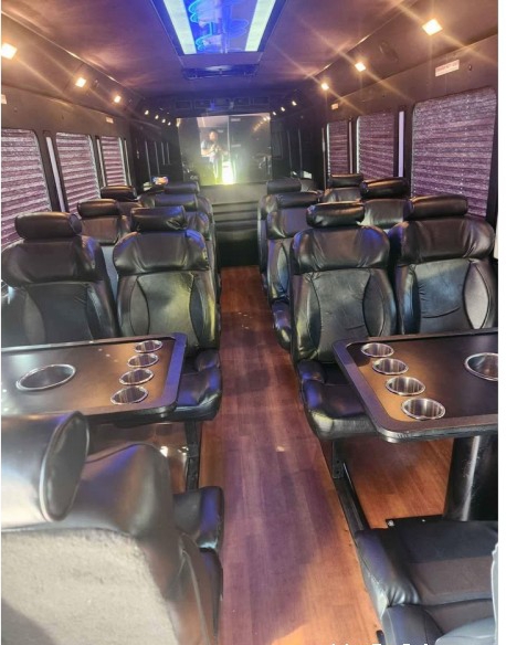 2012 Ford F-550 Shuttle Bus
