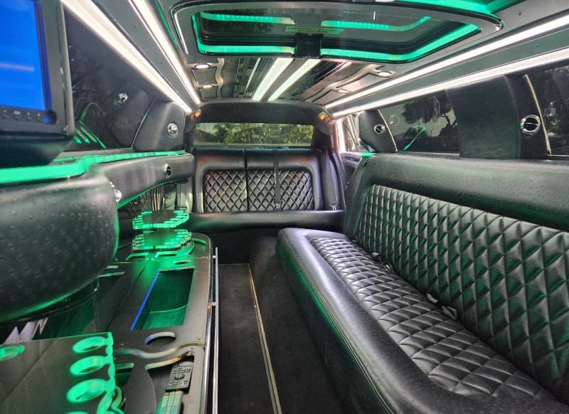 2018 Chrysler 300 Limousine