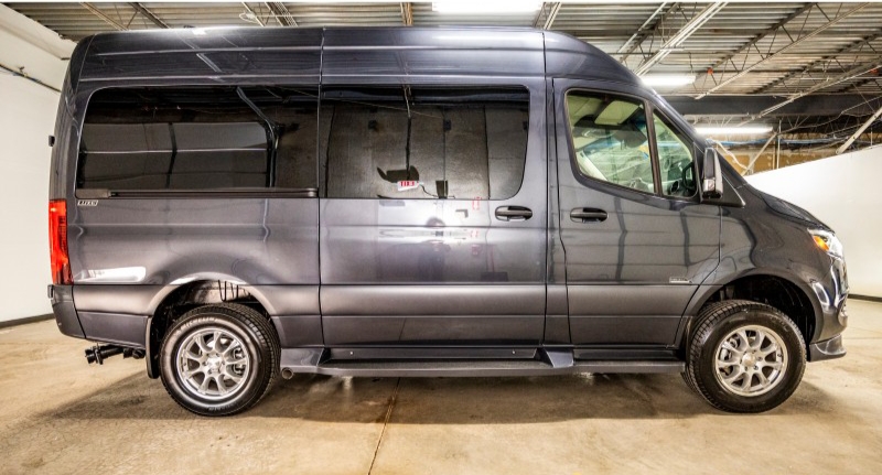 2022 Mercedes-Benz Sprinter Van Limo