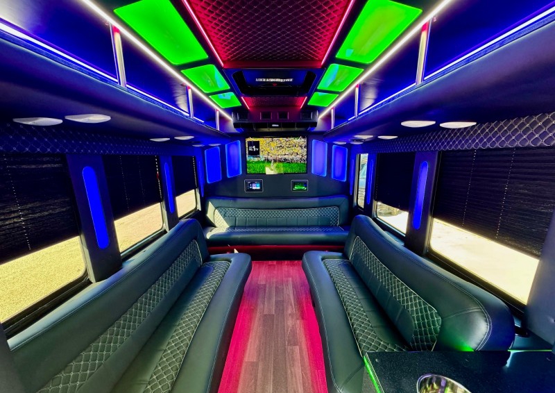 2023 Ford E-450 Limo Bus