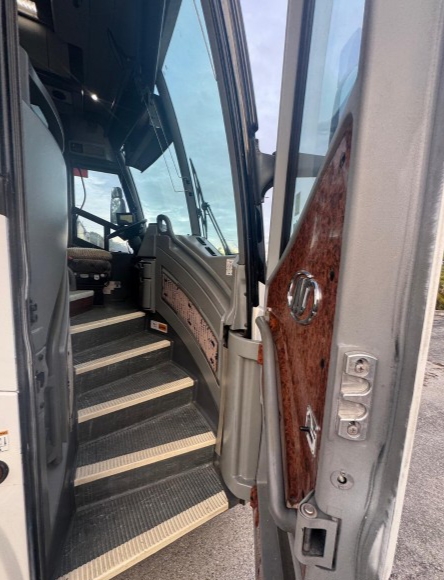 2014 MCI J4500 Motorcoach