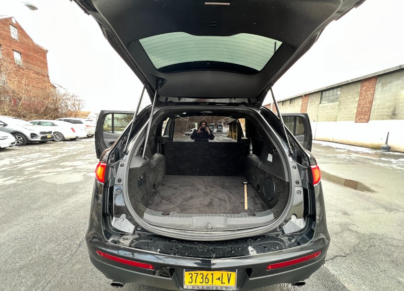 2018 Lincoln MKT Limousine