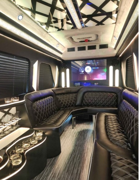 2024 Mercedes Benz Sprinter