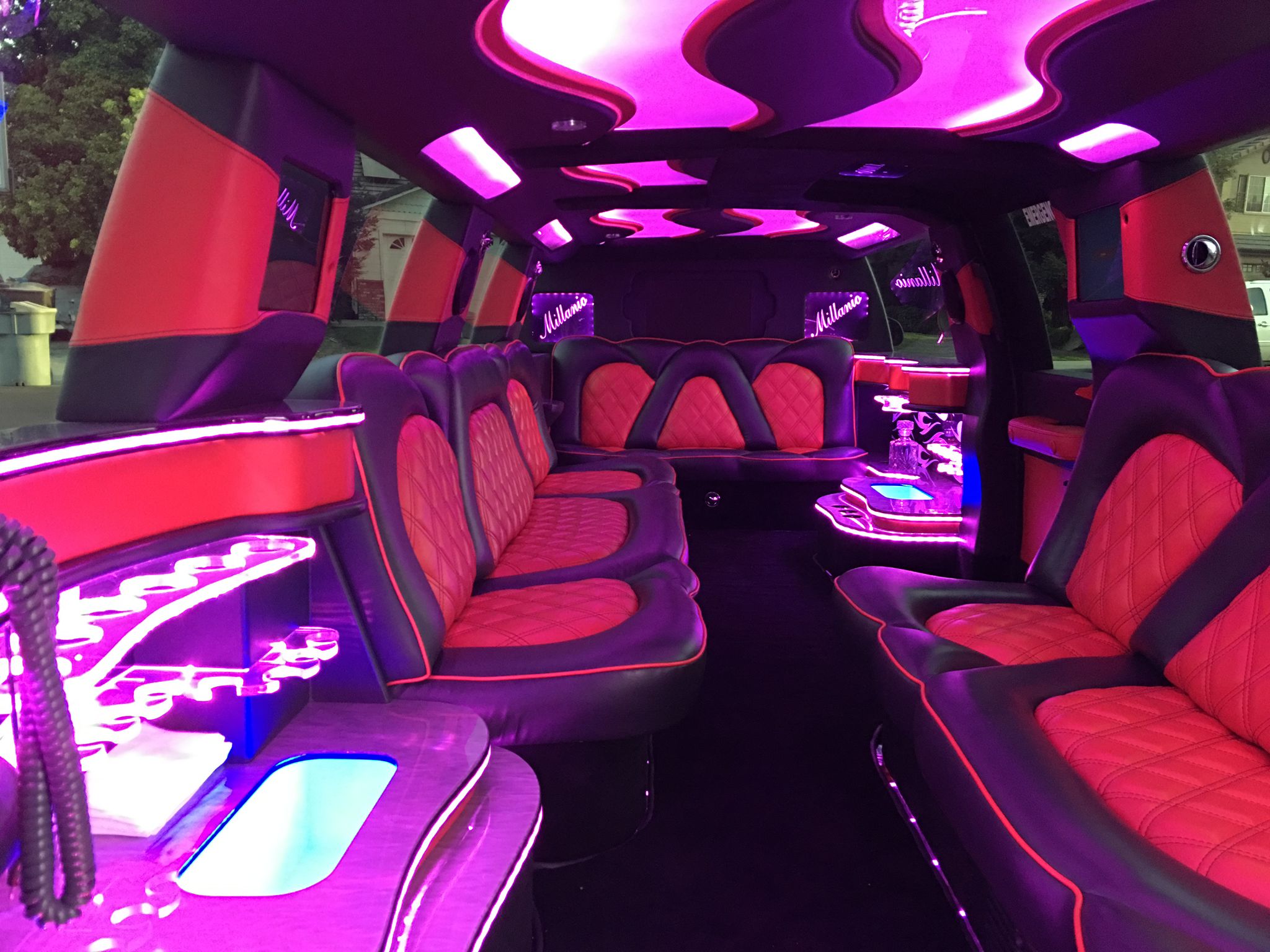 2013 Cadillac Escalade Stretch Limousine