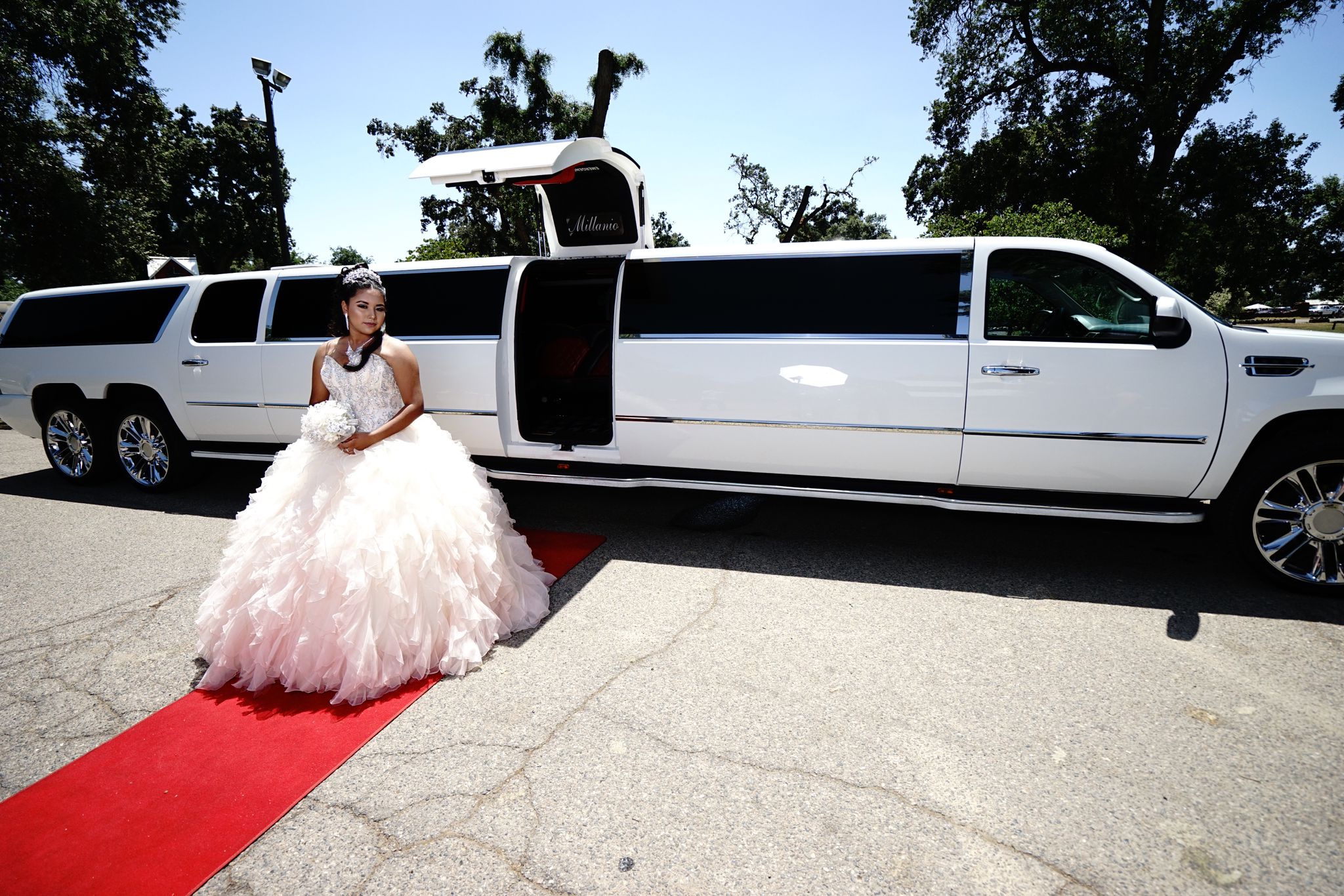 2013 Cadillac Escalade Stretch Limousine