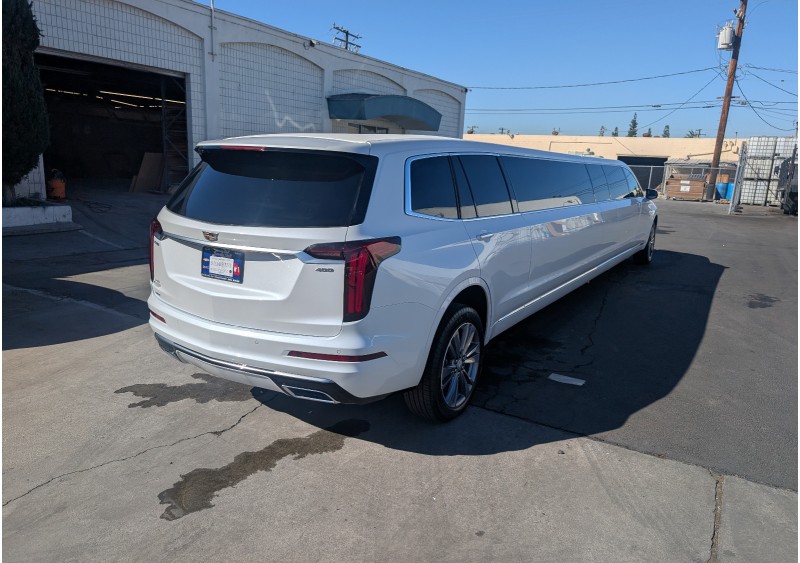 2024 Cadillac  Limousine