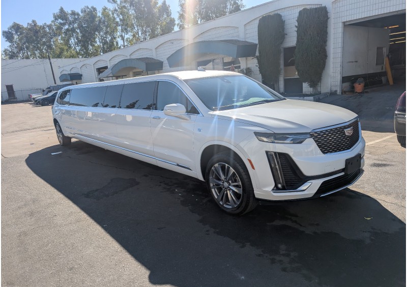 2024 Cadillac  Limousine