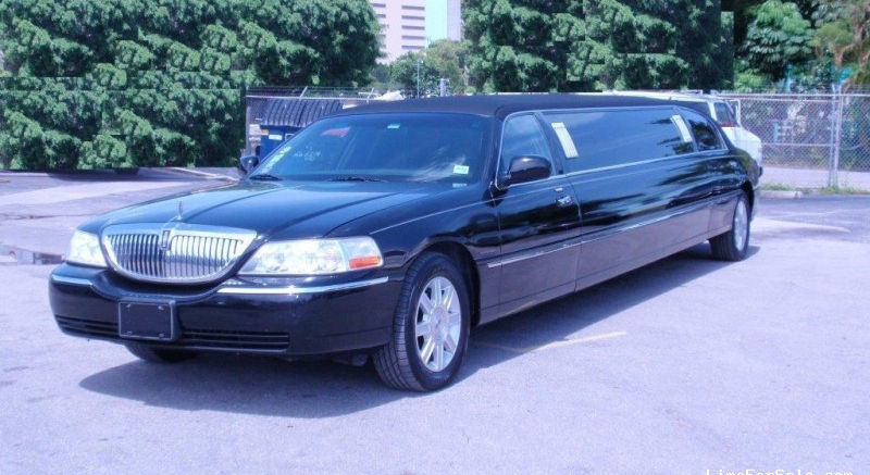 2009 Lincoln Town Car L Limousine