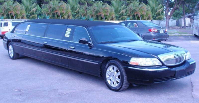 2009 Lincoln Town Car L Limousine