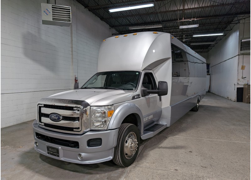 2014 Ford F-550 Limo Bus