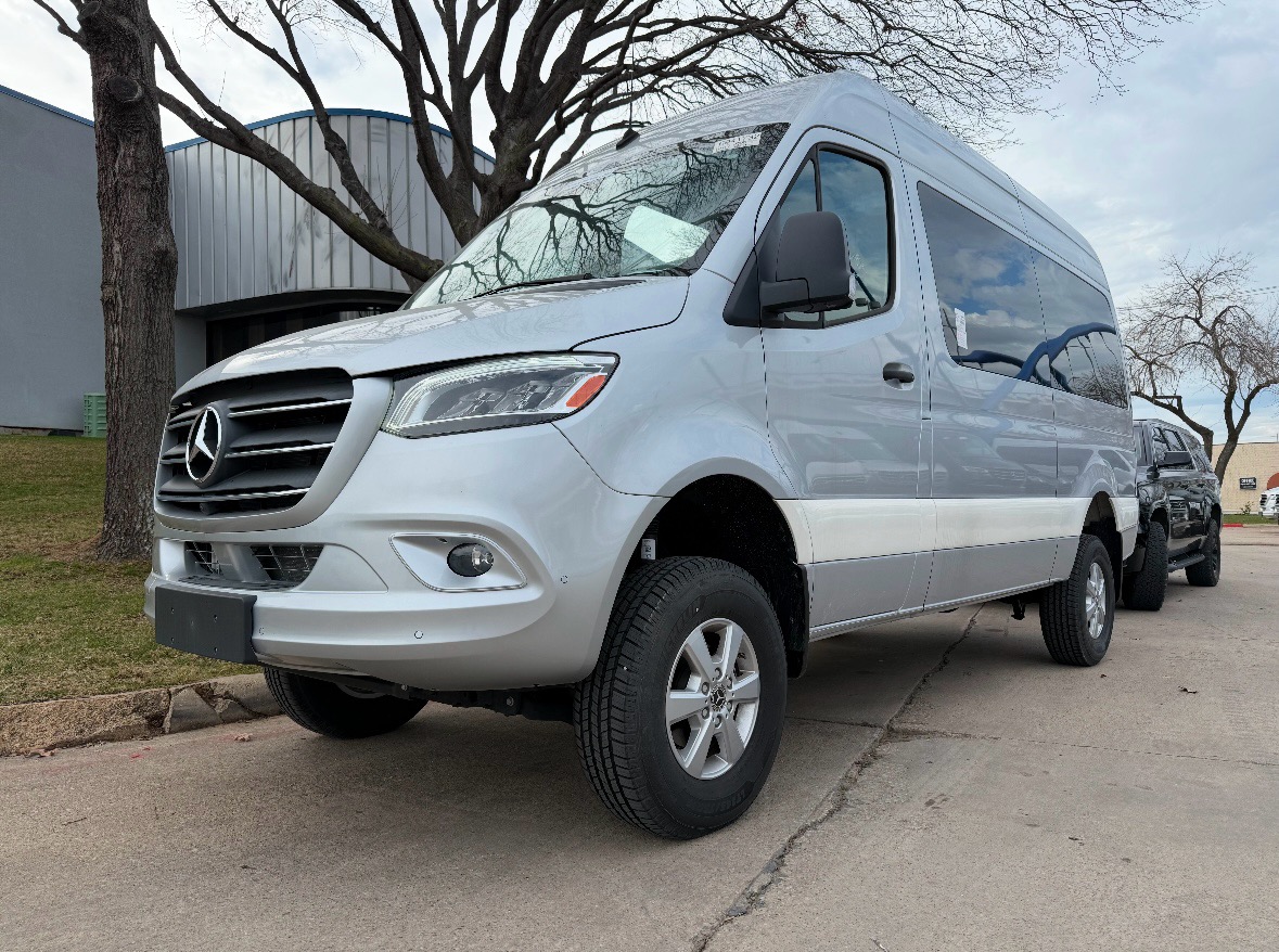 2023 Mercedes Benz Sprinter 2500 AWD HR