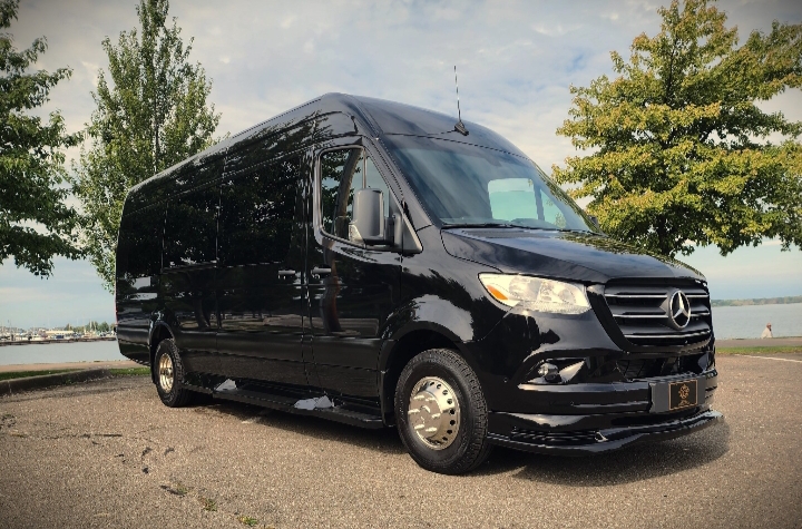 2023 Mercedes Benz Sprinter