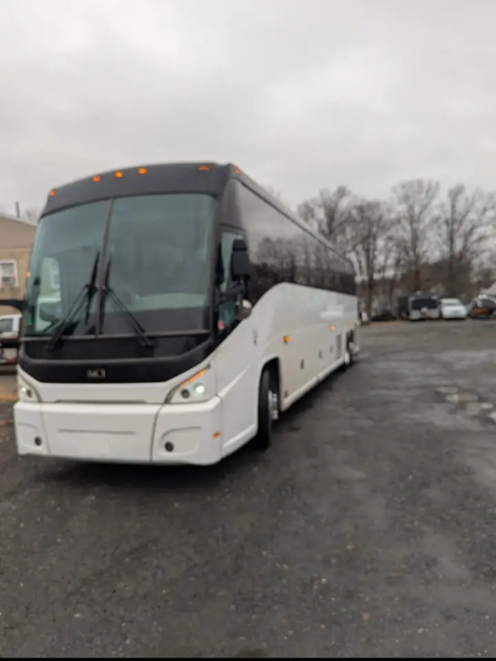 2013 MCI J4500 Motorcoach
