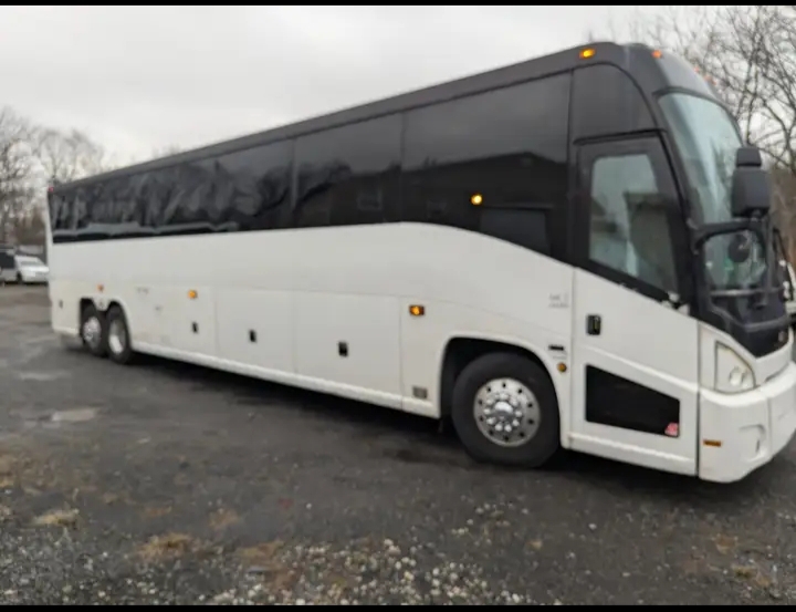 2013 MCI J4500 Motorcoach