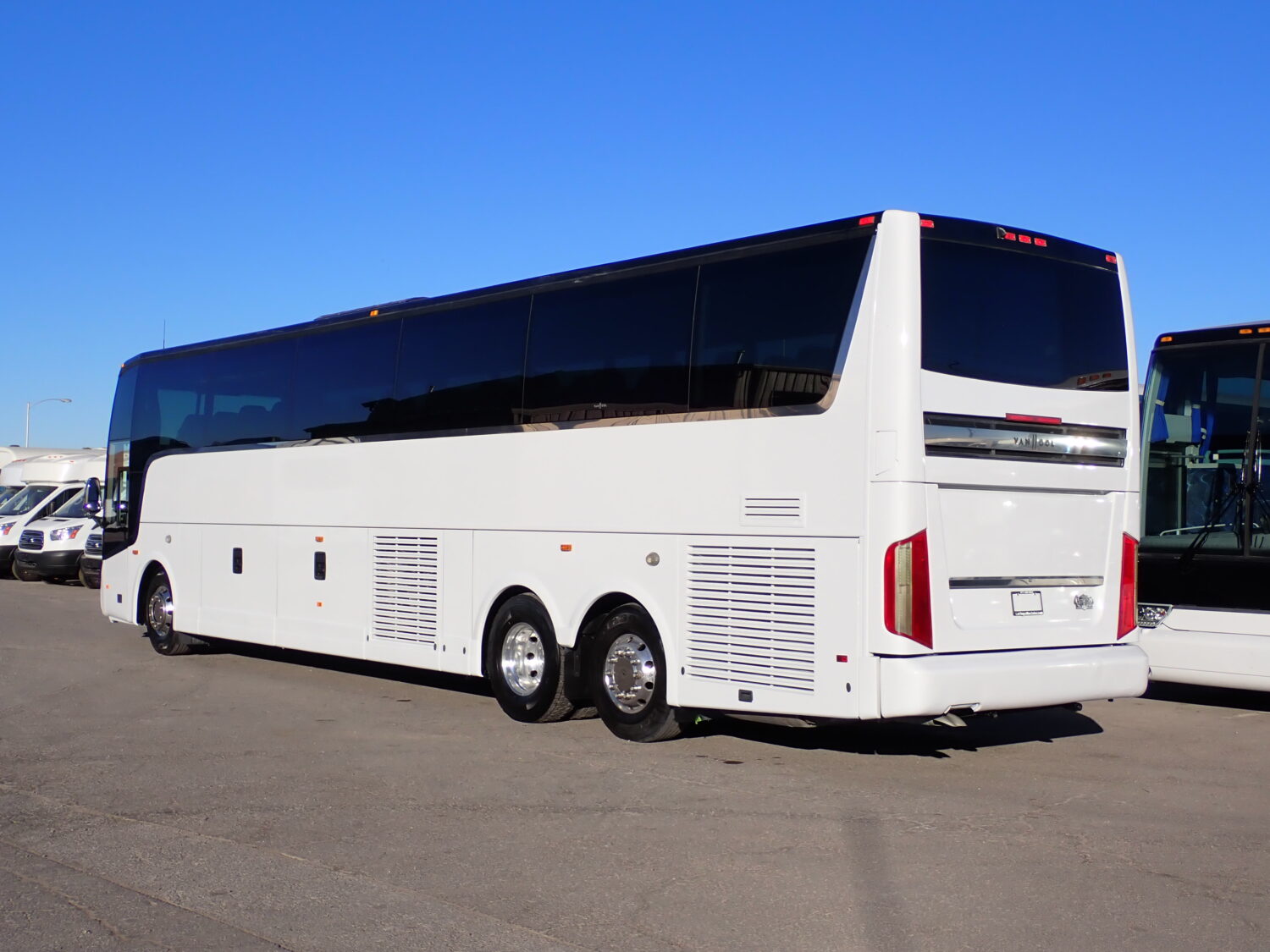 2015 Van Hool TX45 Motorcoach