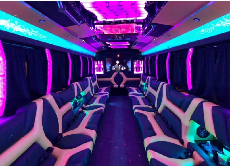 2014 Freightliner M2 Party Bus