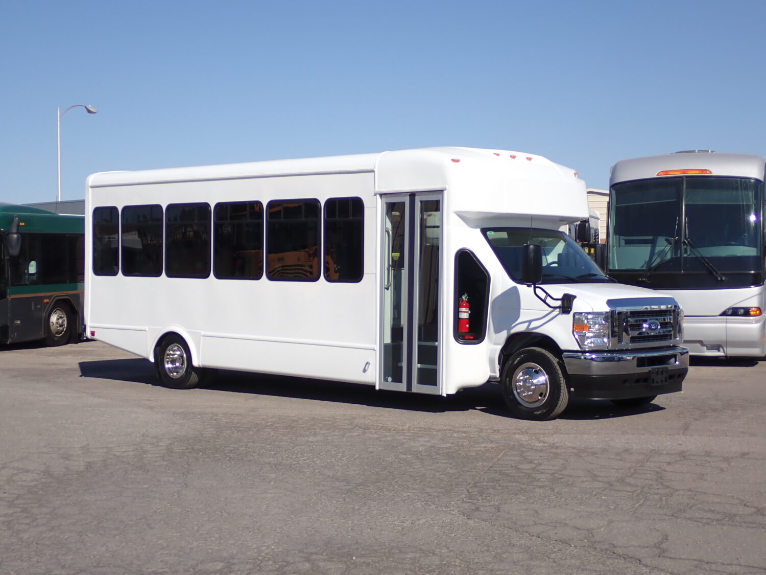 2025 ElDorado Advantage Shuttle Bus