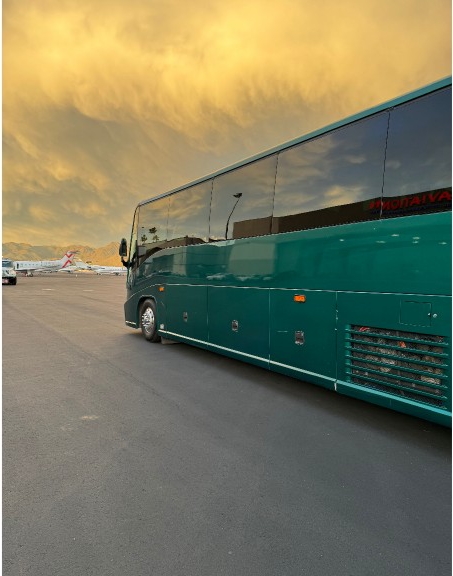 2009 MCI J4500 Motorcoach