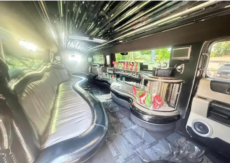 2006 Hummer H2 Limousine