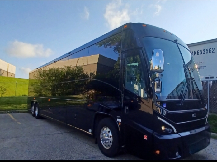 2018 MCI J4500 Motorcoach